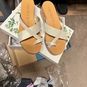 Chelsea & Violet Stella Sand Gold